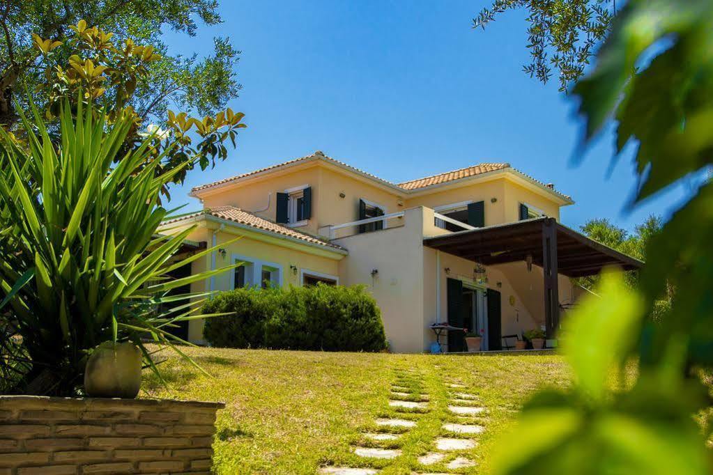 Nina Residence Plános Екстериор снимка